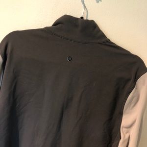LuLuLemon Men’s Zipper Jacket
